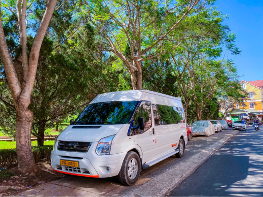 xe limousine da lat